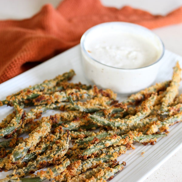 Baked Green Bean Fries with Zesty Horseradish Dipping Sauce - Mommy ...