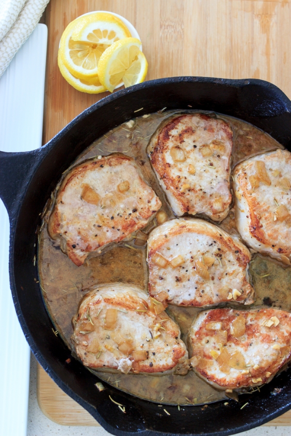 Pan Seared Pork Chops with Lemon Garlic Sauce - Mommy Gone Healthy | A ...
