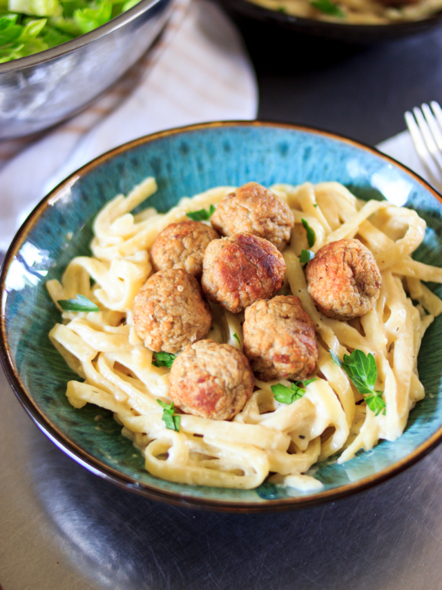 One-Pot Garlic Parmesan Pasta - Mommy Gone Healthy | A Lifestyle Blog ...