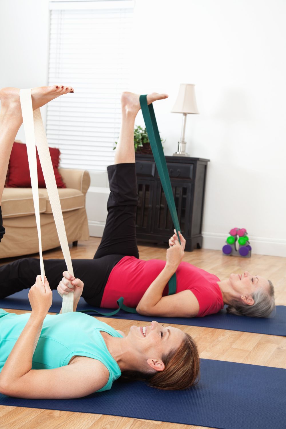 Yoga: Learn how to use the yoga strap